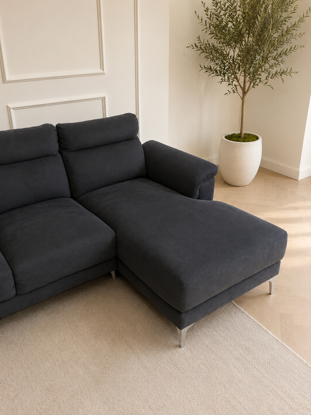 Pauline corner suite + two seater