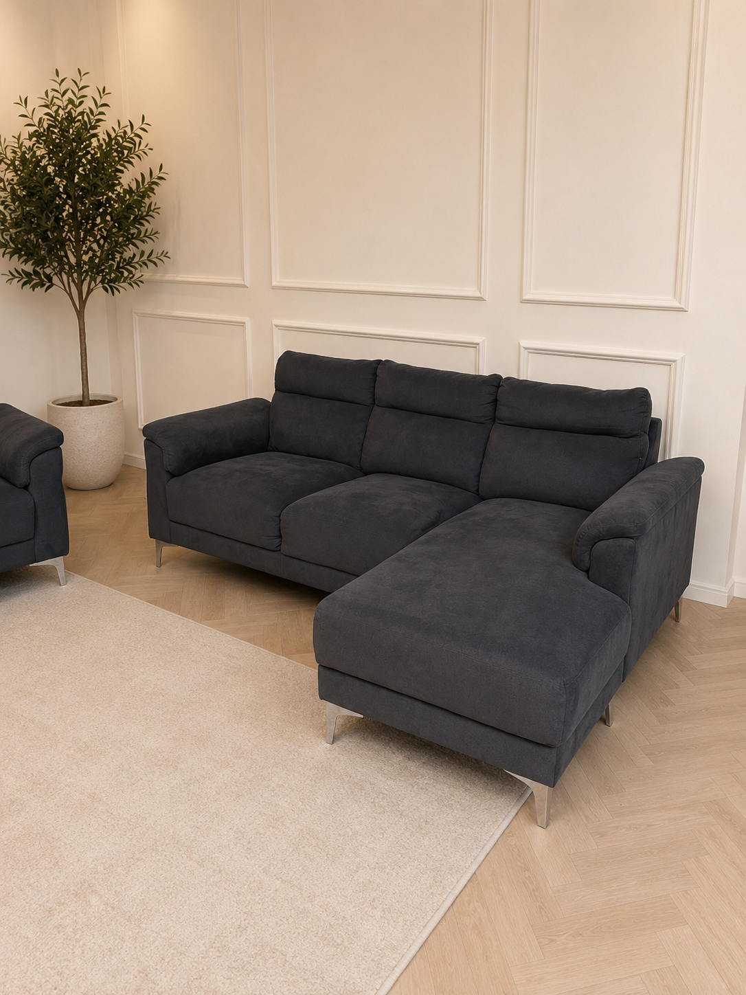 Pauline corner suite + two seater