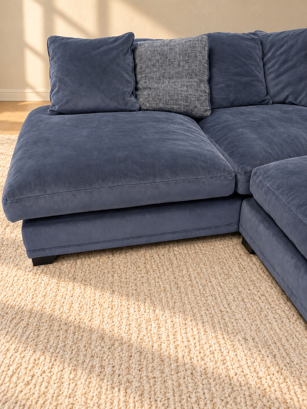 Xara sofa plush grey