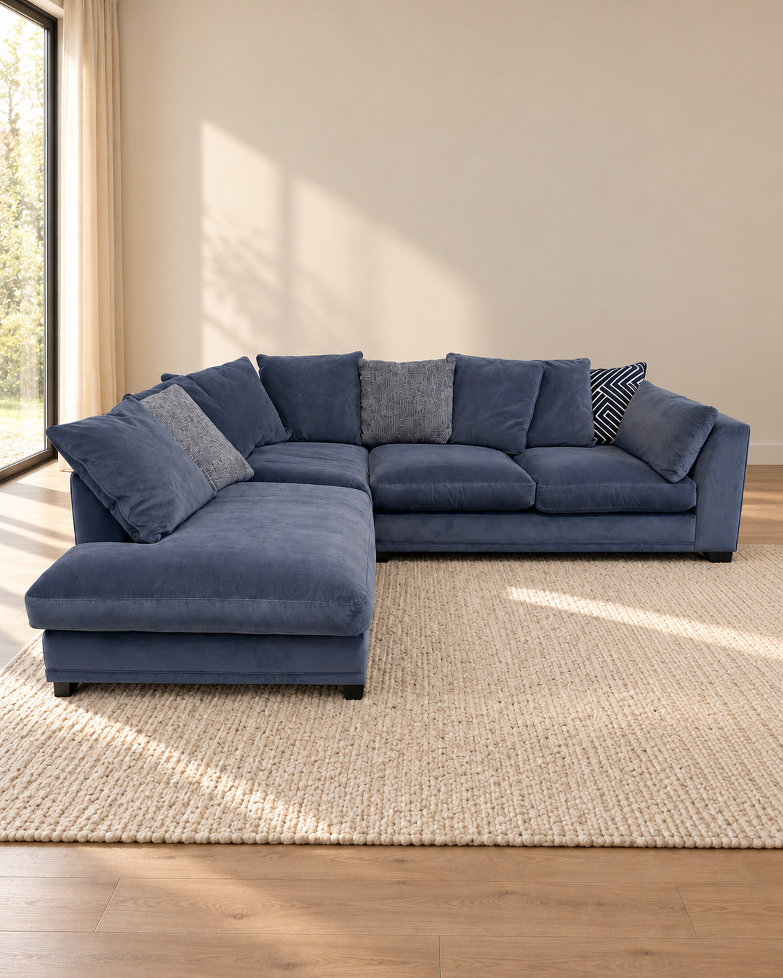 Xara sofa plush grey
